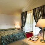Hotel Serenella 3*