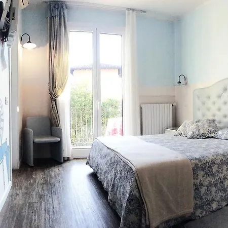 Hotel Serenella 3*