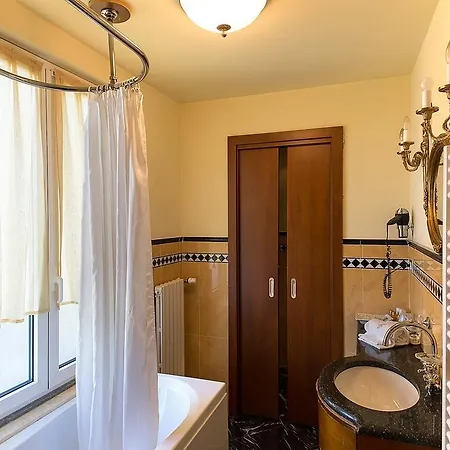 Hotel Serenella