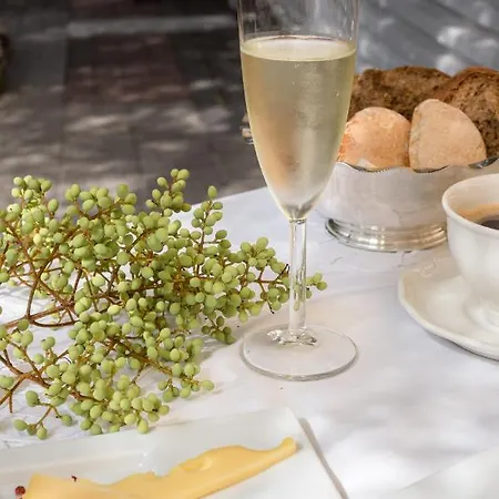 Serenella Ξενοδοχείο