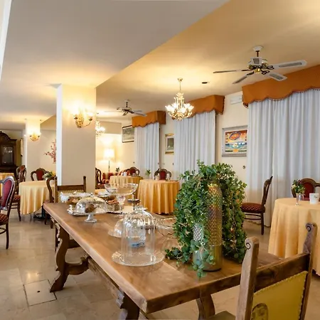 Serenella Ξενοδοχείο 3*