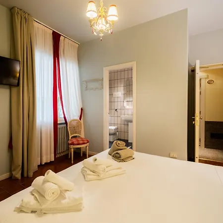 Serenella 3* Σιρμιόνε