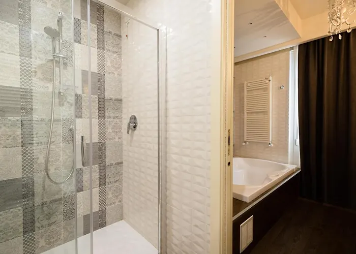 Hotell Serenella 3*