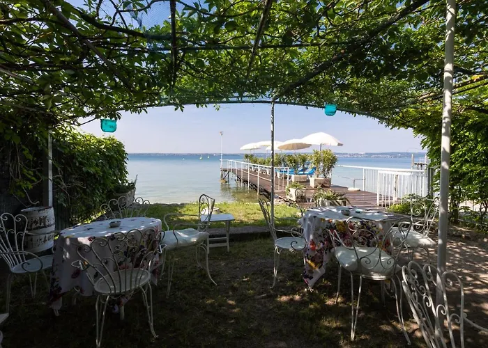 Serenella Сирмионе