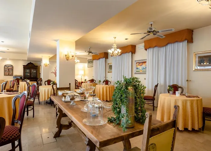 Serenella Отель 3*